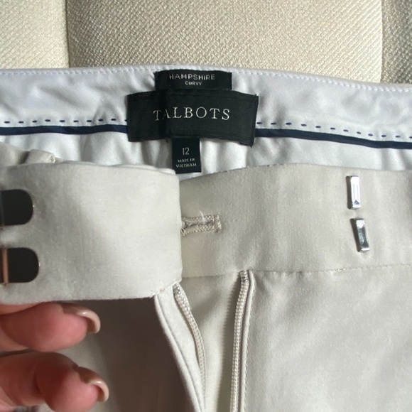 NWOT Talbots Hampshire Curvy Cream Ankle Pants - Picture 8 of 9